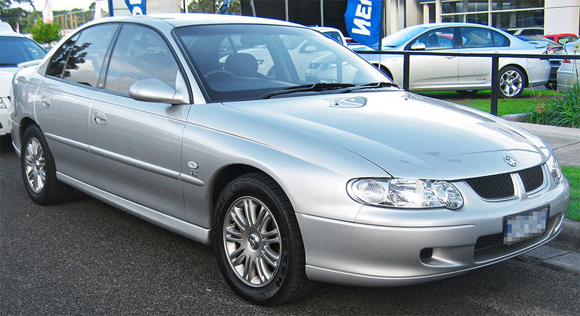 2001 holden commodore silver