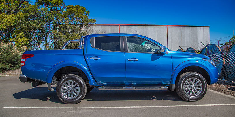 2015 Mitsubishi Triton GLS 4WD Dual Cab profile