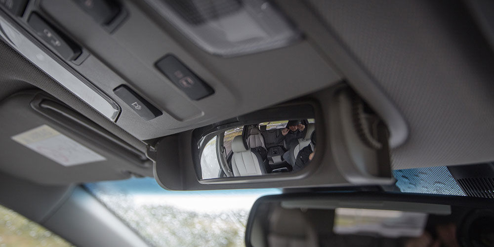 2016 Kia Carnival Platinum Petrol secondary mirror2