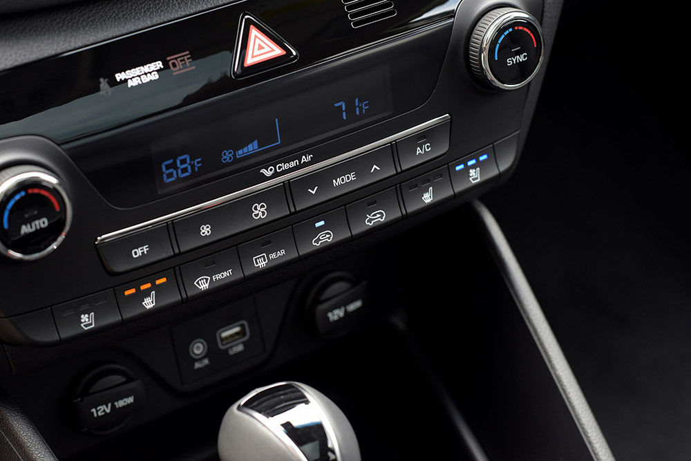 2017 Hyundai Tucson climate control