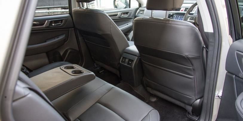 2015 subaru outback interior 02