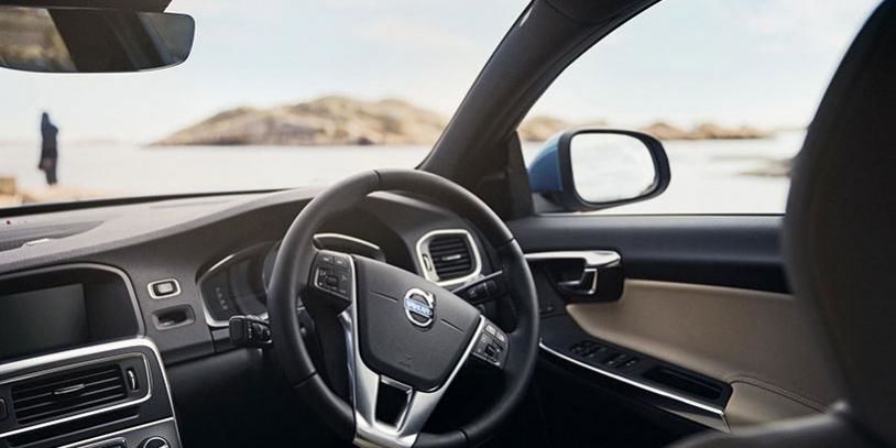 2015 volvo s60 interior 01