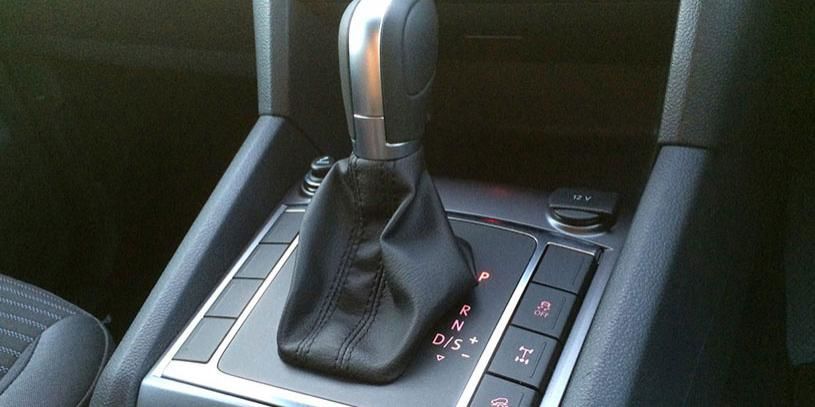 2015 volkswagen amarok interior 01