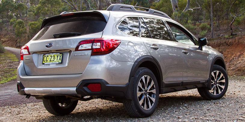 2015 subaru outback premium back 01