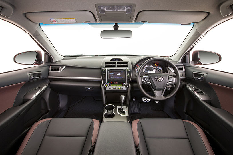 interior toyota camry