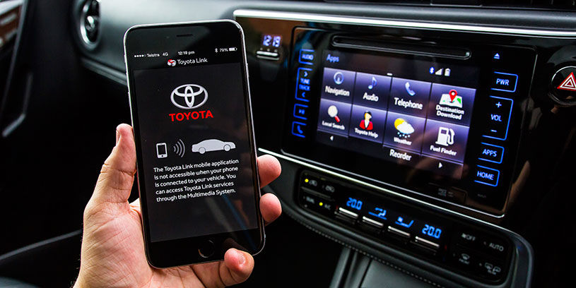 toyota corolla zr 2015 gadgets