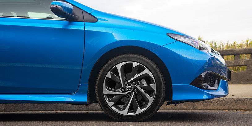 toyota corolla zr 2015 wheel